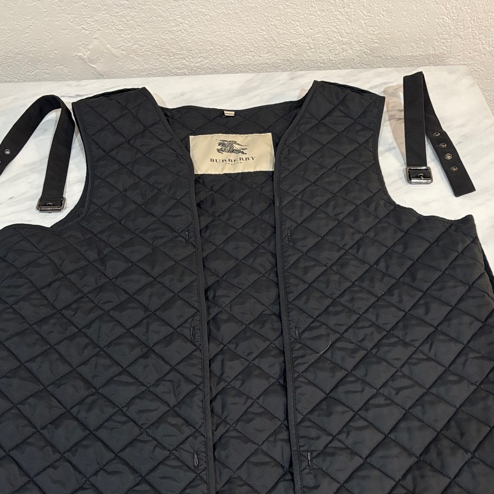 Burberry Black Quilted Gilet
